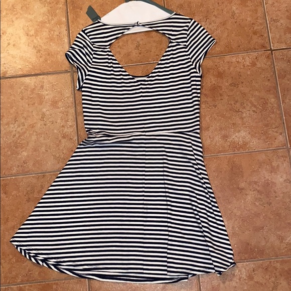 American Eagle Dress - Picture 2 of 3